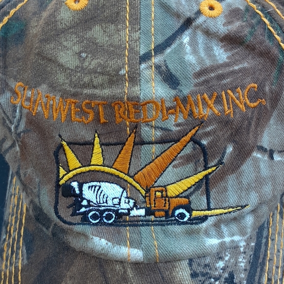 Hat - Picture 2 of 4